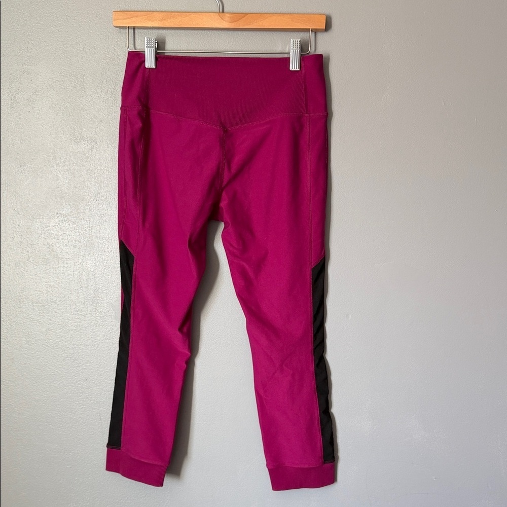 VTG Nike Dri-FIT Women's Size Small Pink Black Capri Yoga Athletic‎ Leggings Y2K